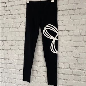 TNA soft leggings